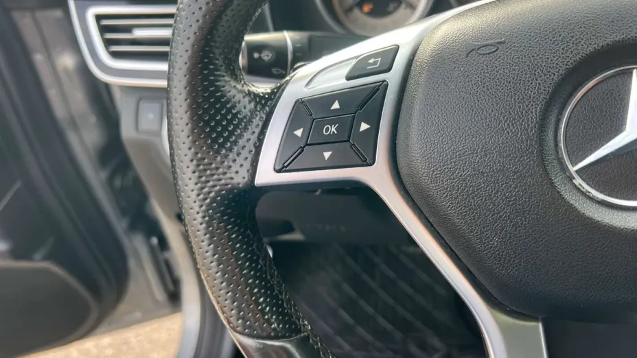 MERCEDES-BENZ E Klasa -