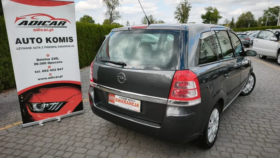 OPEL Zafira -