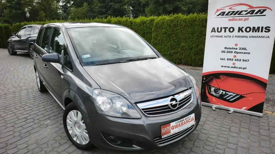 OPEL Zafira -