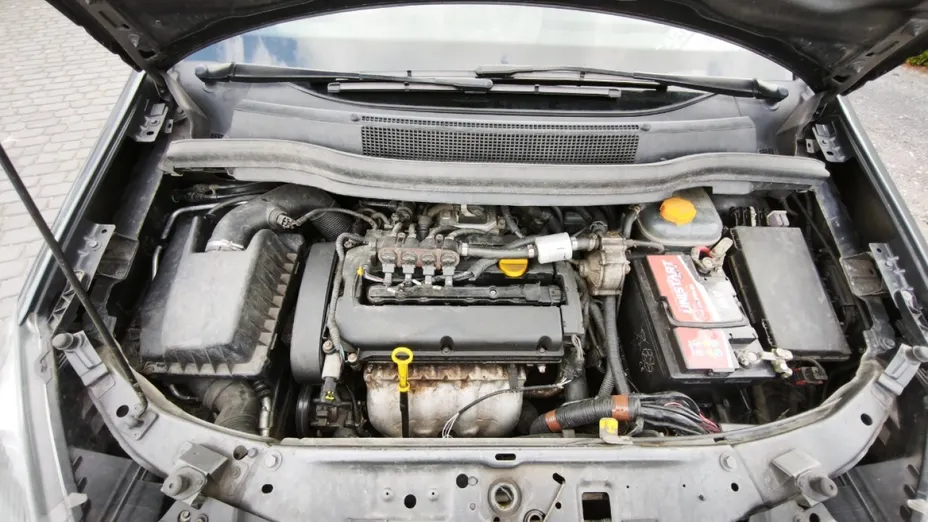 OPEL Zafira -