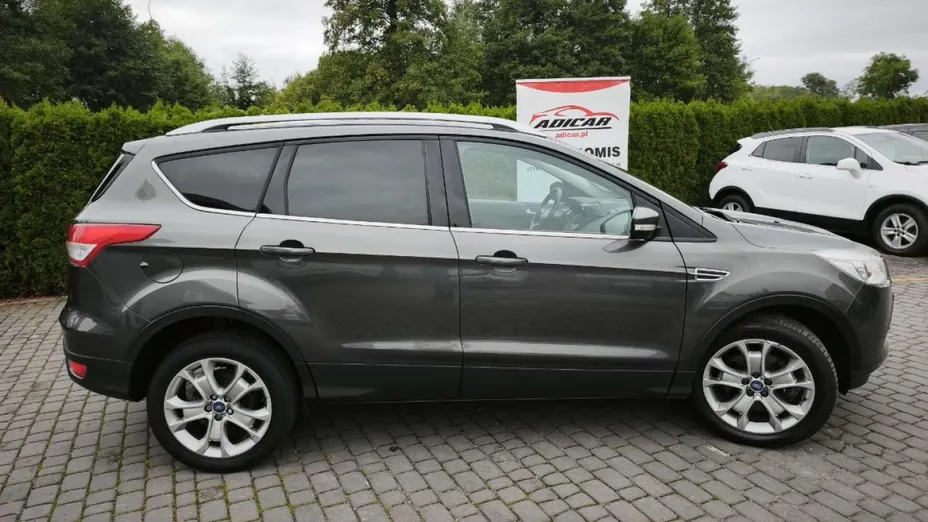 FORD Kuga -