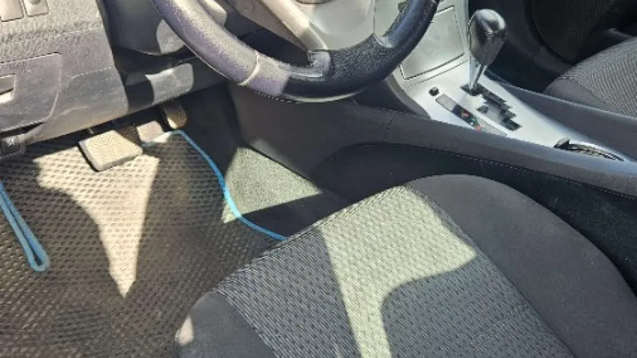 TOYOTA Avensis -