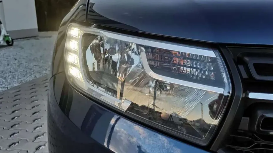 DACIA Logan -