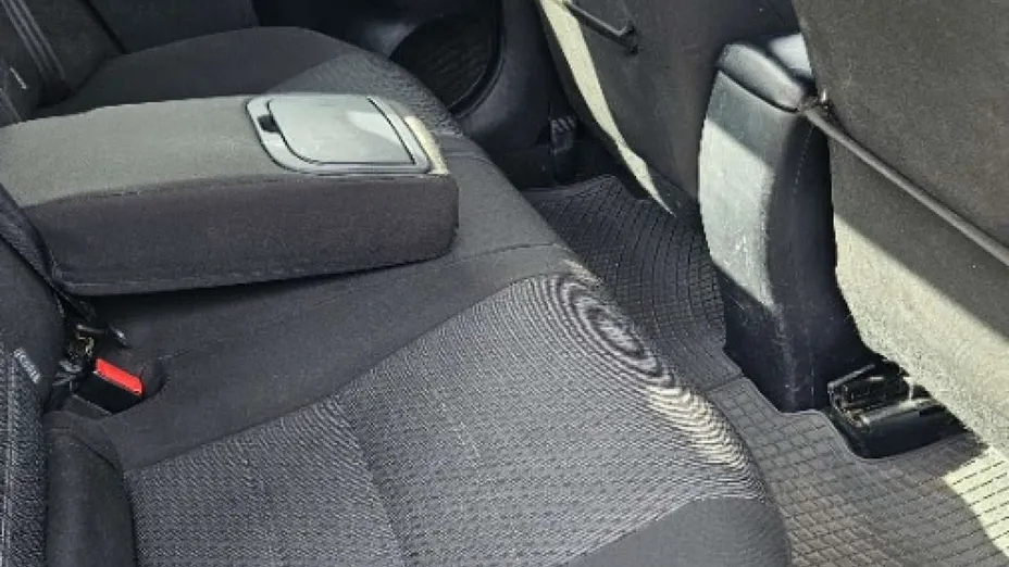 TOYOTA Avensis -