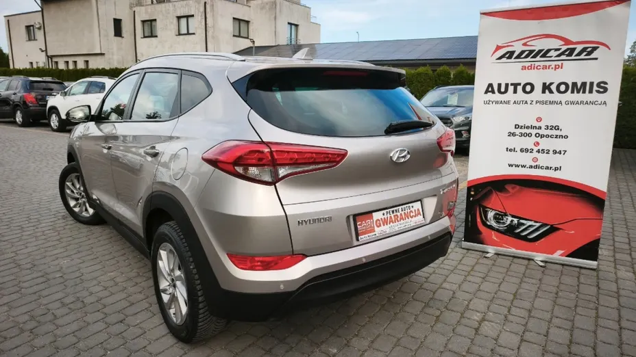 HYUNDAI Tucson -