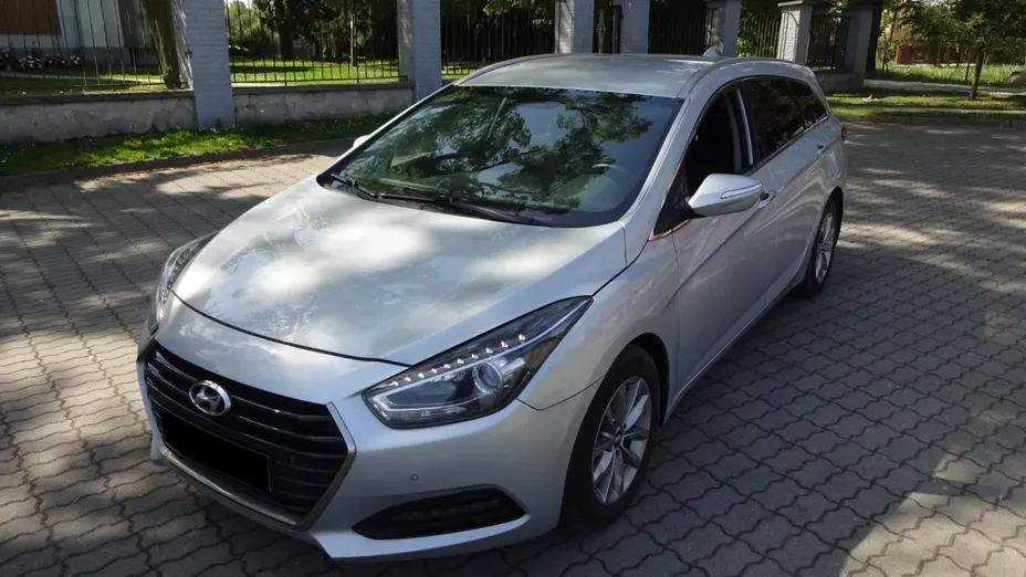 HYUNDAI i40 -