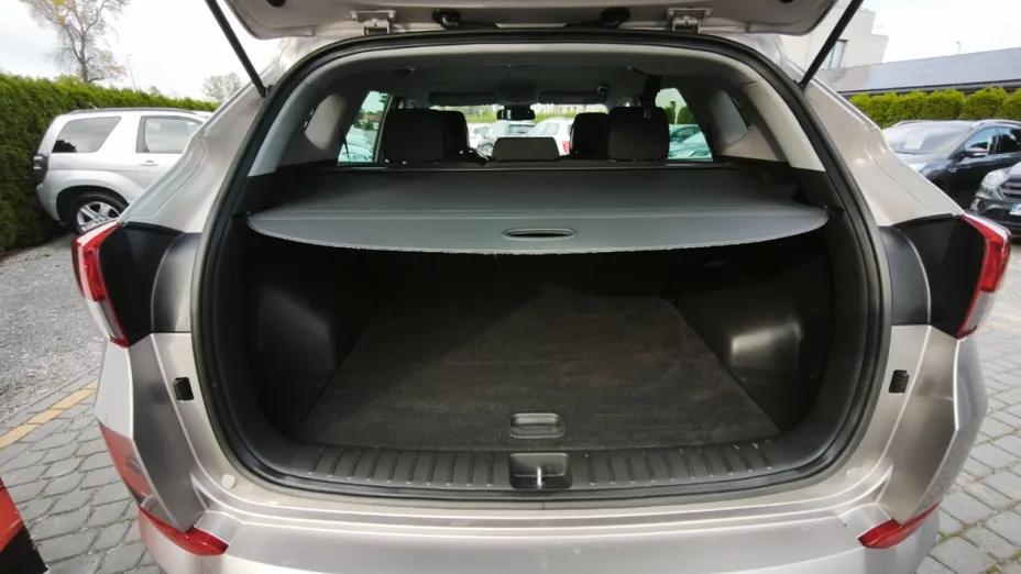 HYUNDAI Tucson -