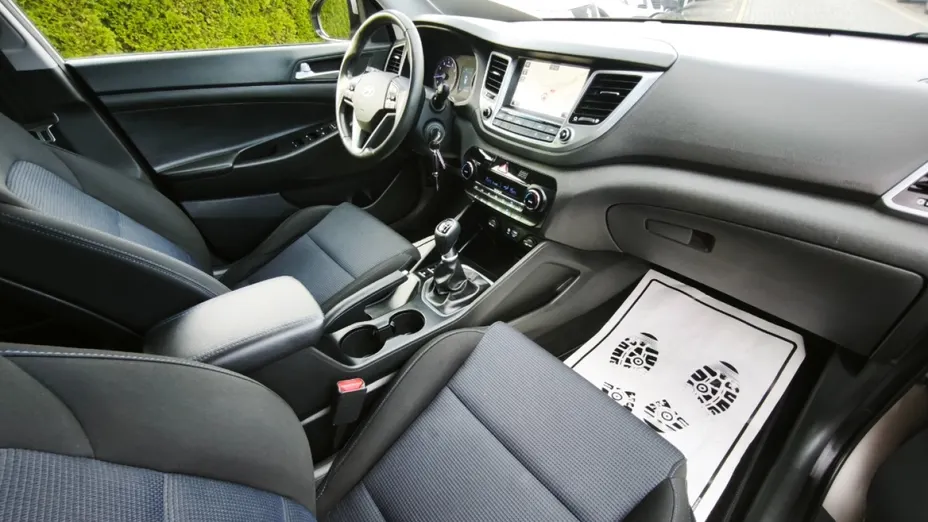 HYUNDAI Tucson -