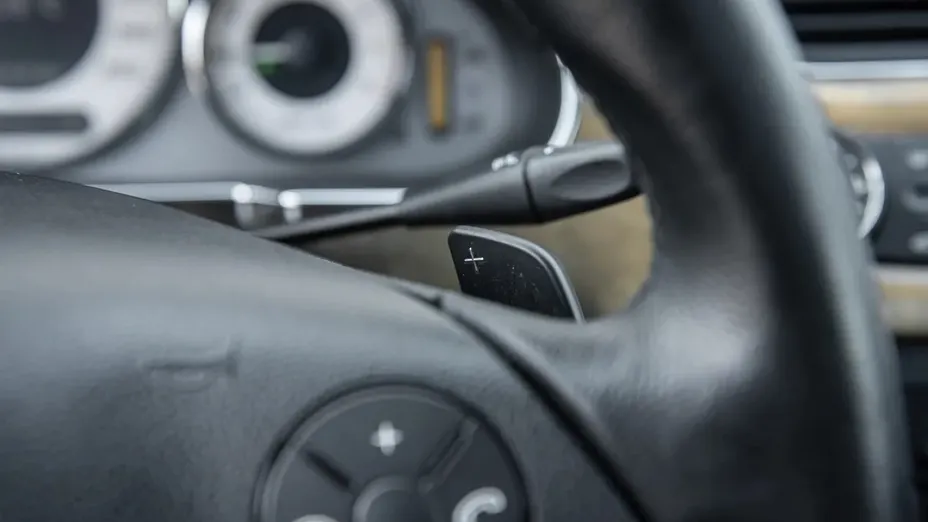 MERCEDES-BENZ CLS -