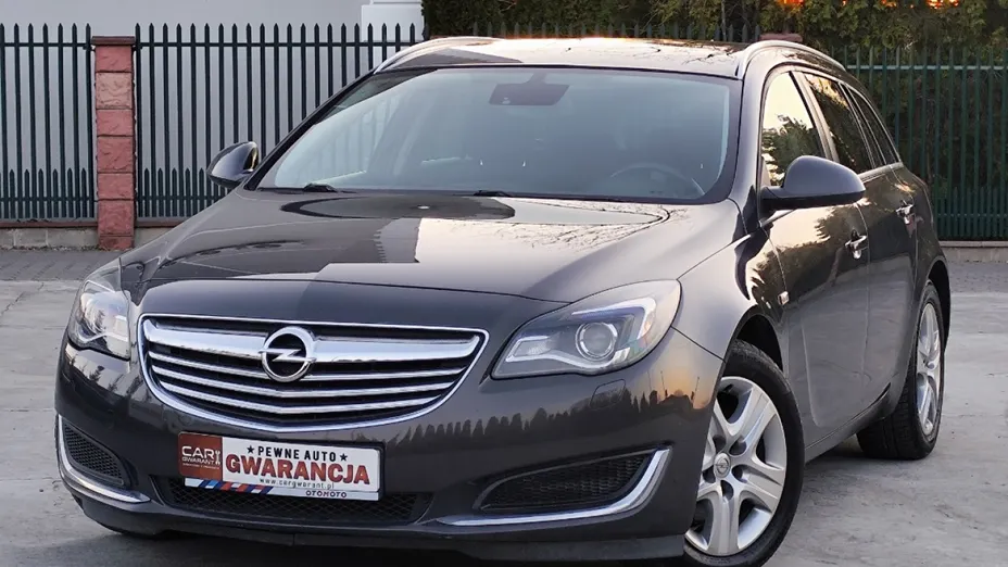 OPEL Insignia -