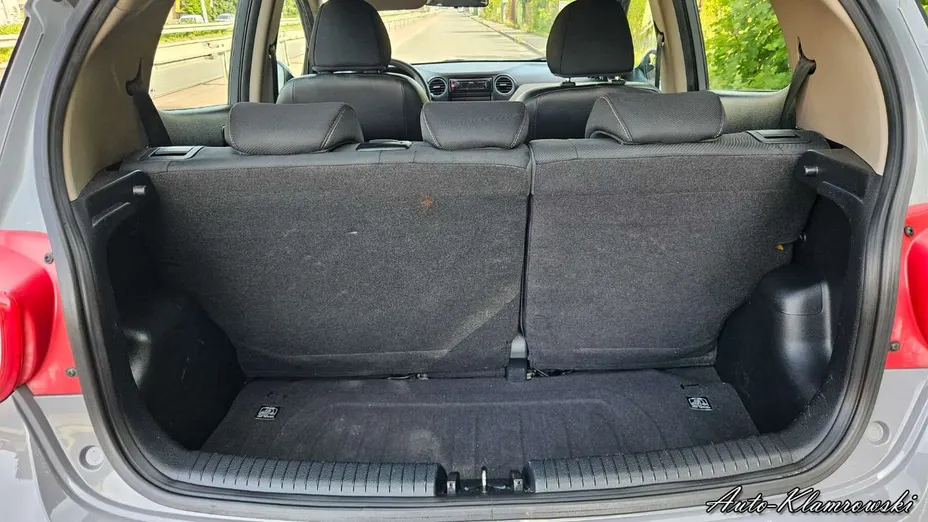 HYUNDAI i10 -