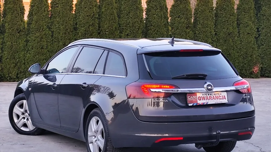 OPEL Insignia -