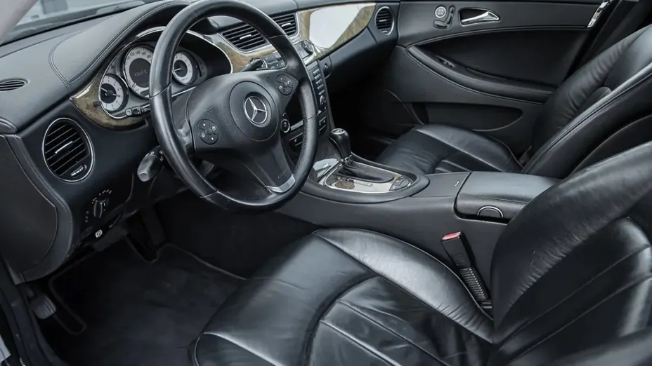 MERCEDES-BENZ CLS -