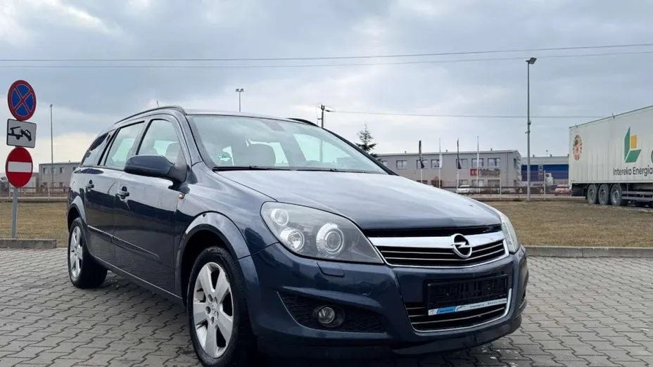 OPEL Astra -