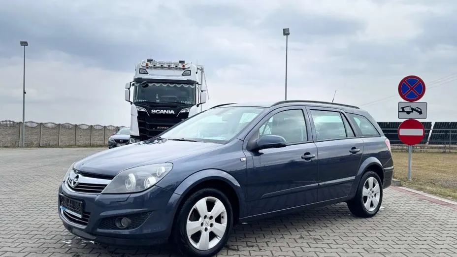 OPEL Astra -