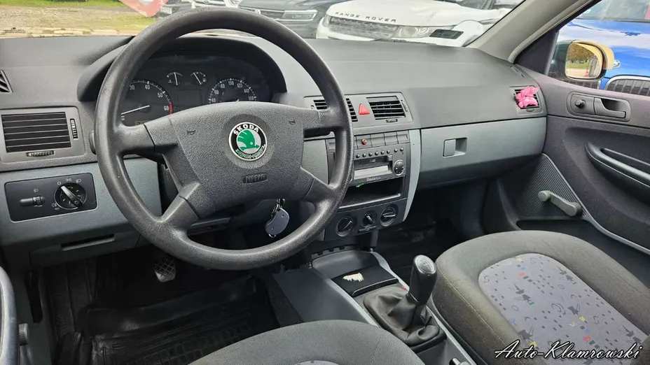 SKODA Fabia -