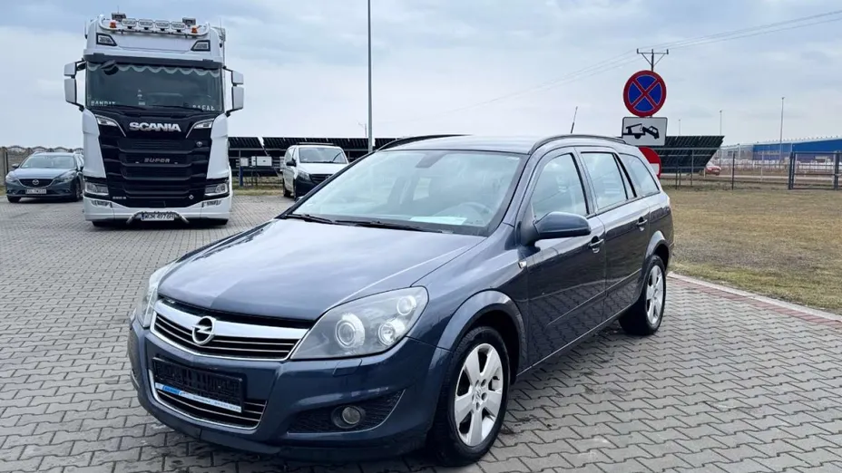 OPEL Astra -