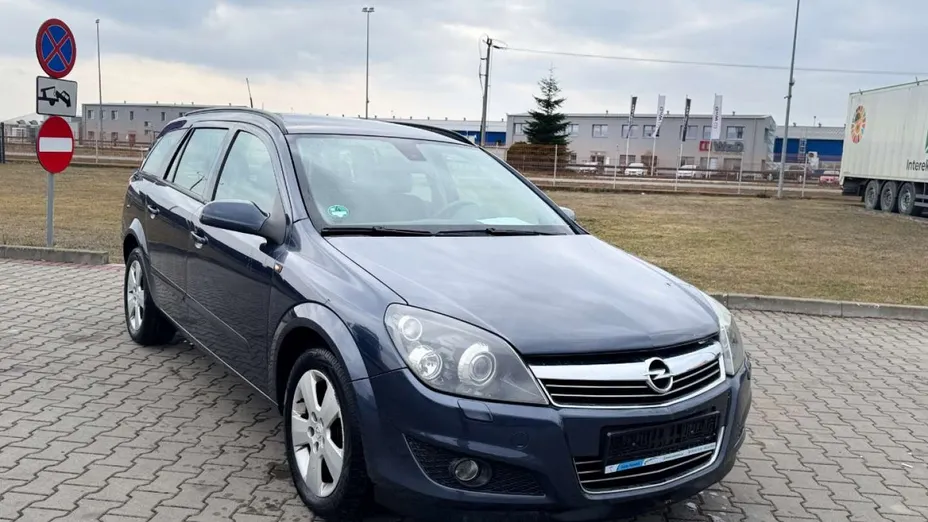 OPEL Astra -