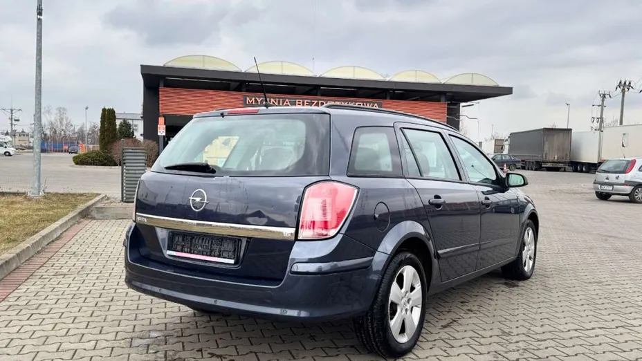 OPEL Astra -