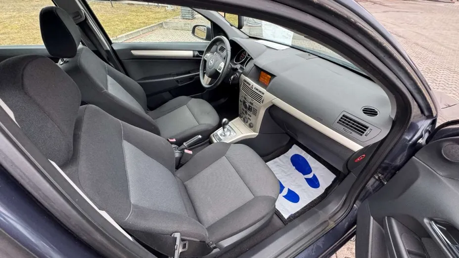 OPEL Astra -