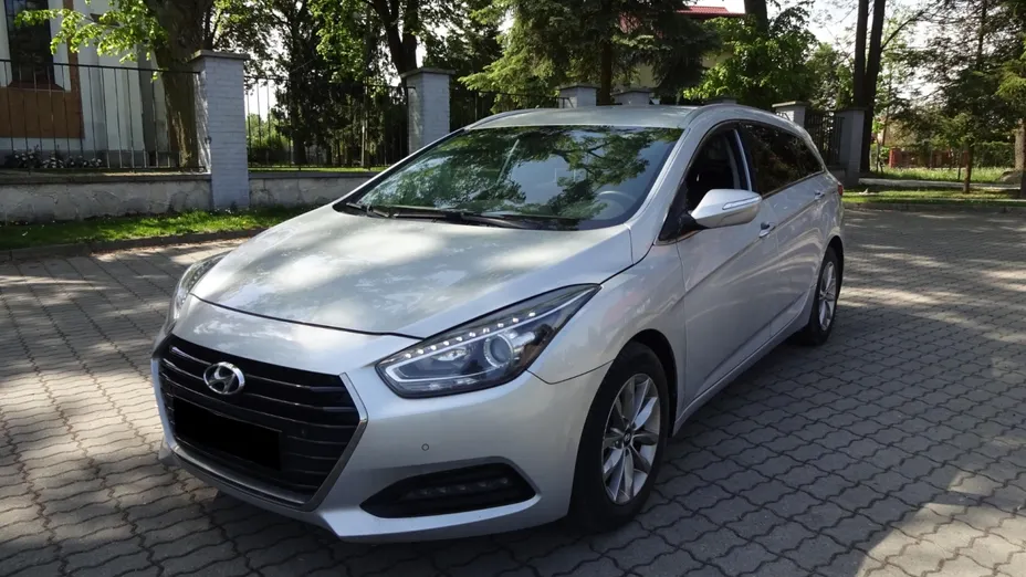 HYUNDAI i40 -