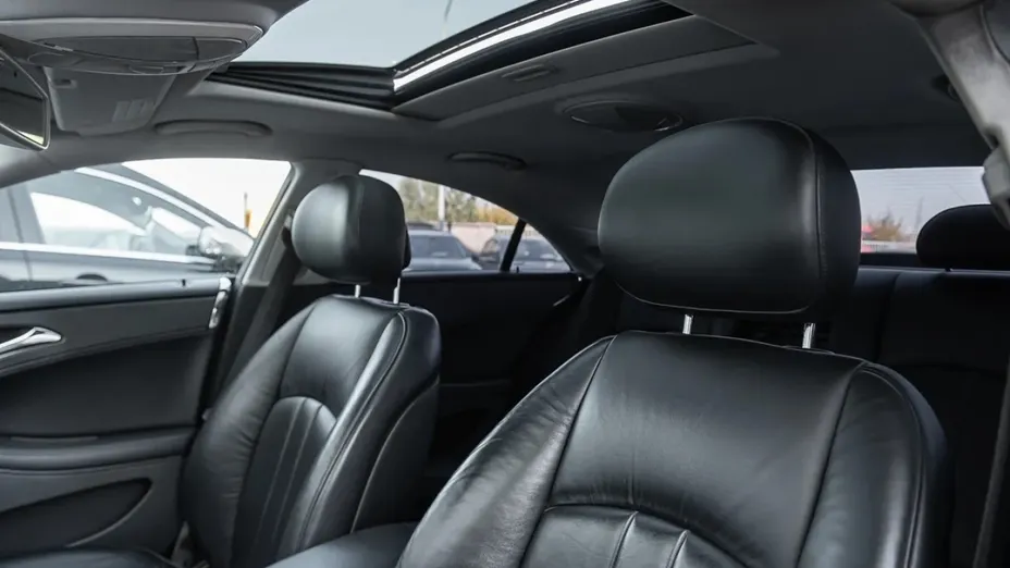 MERCEDES-BENZ CLS -