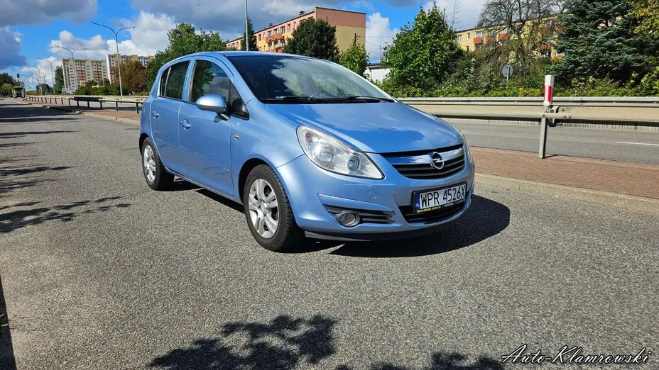 OPEL Corsa -