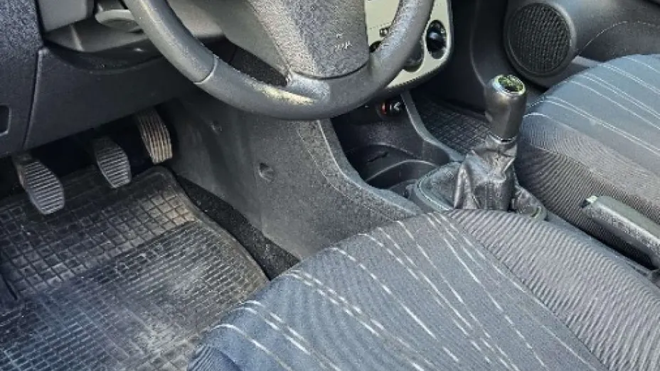 OPEL Corsa -