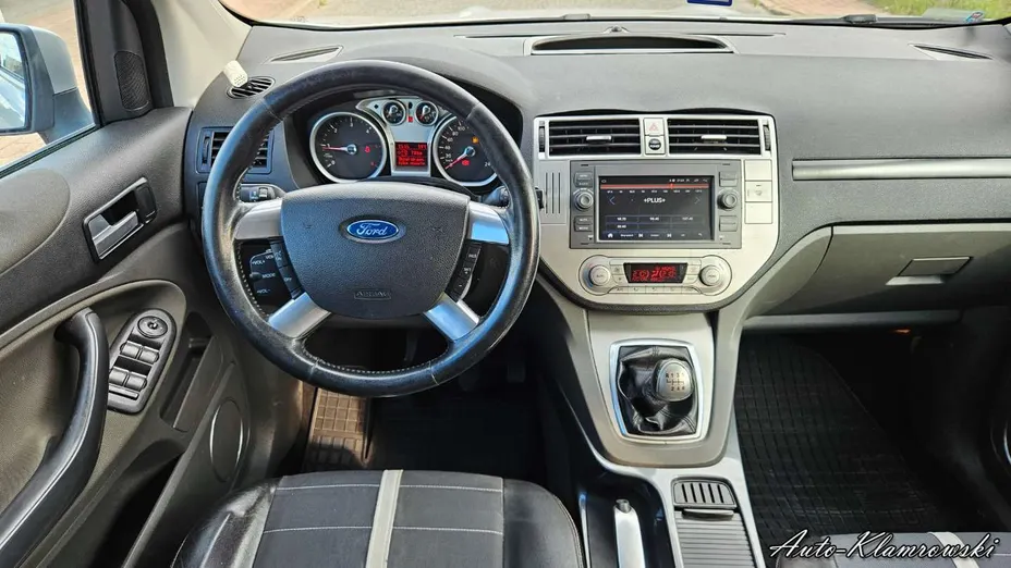 FORD Kuga -