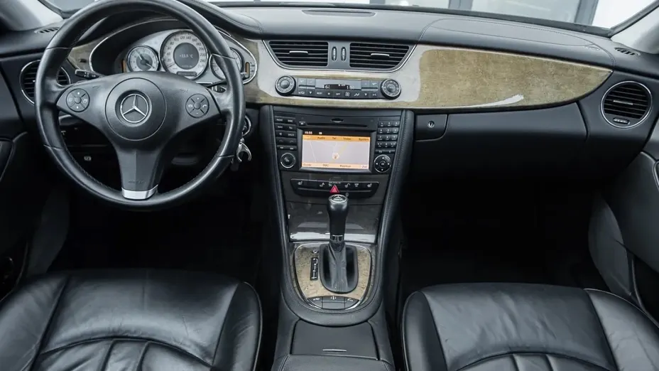 MERCEDES-BENZ CLS -