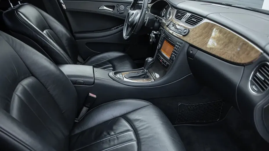 MERCEDES-BENZ CLS -
