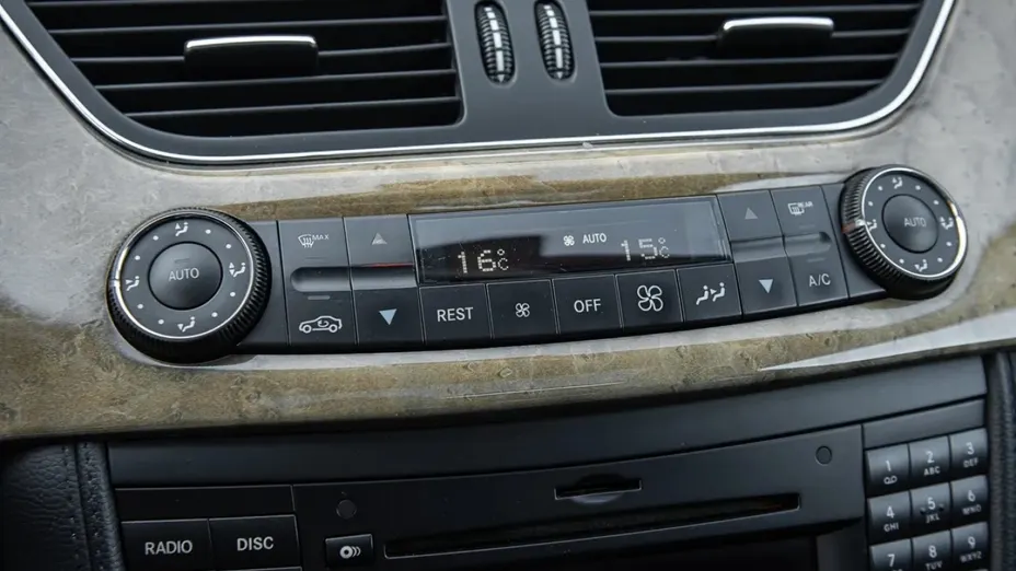 MERCEDES-BENZ CLS -