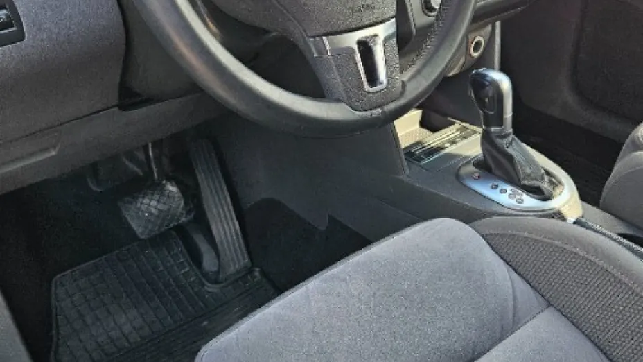 VOLKSWAGEN Touran -