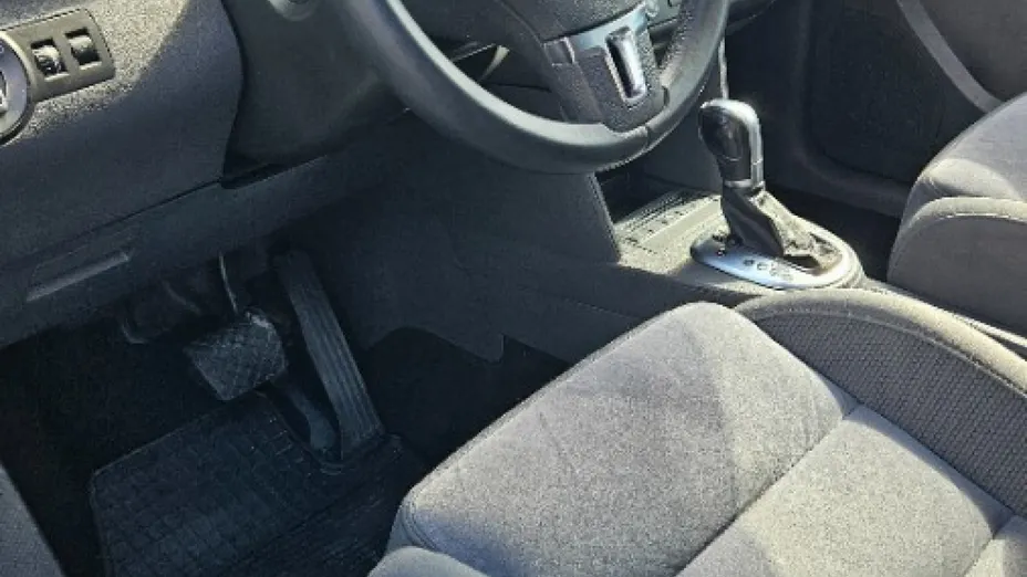 VOLKSWAGEN Touran -