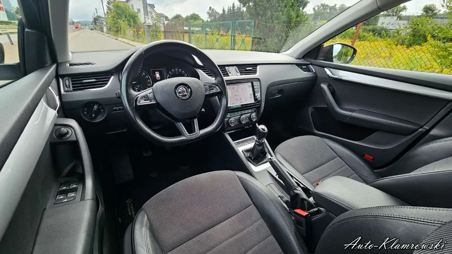 SKODA Octavia -
