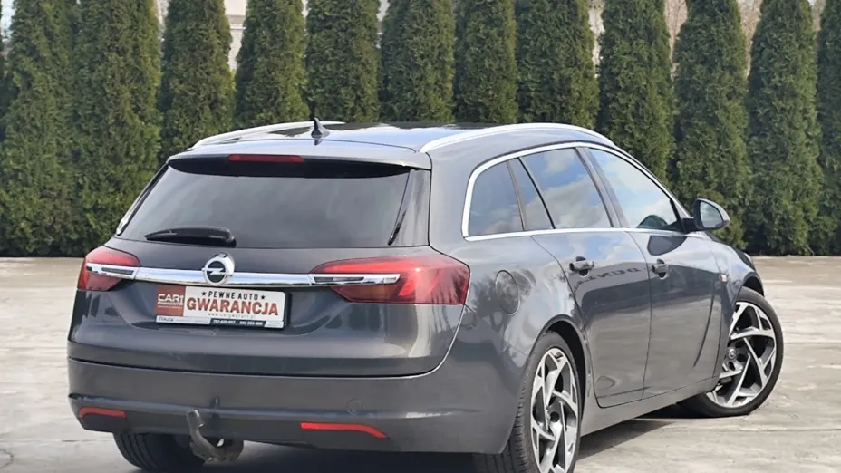OPEL Insignia -