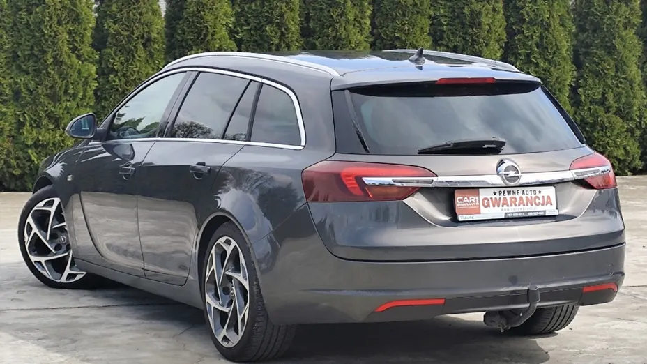 OPEL Insignia -