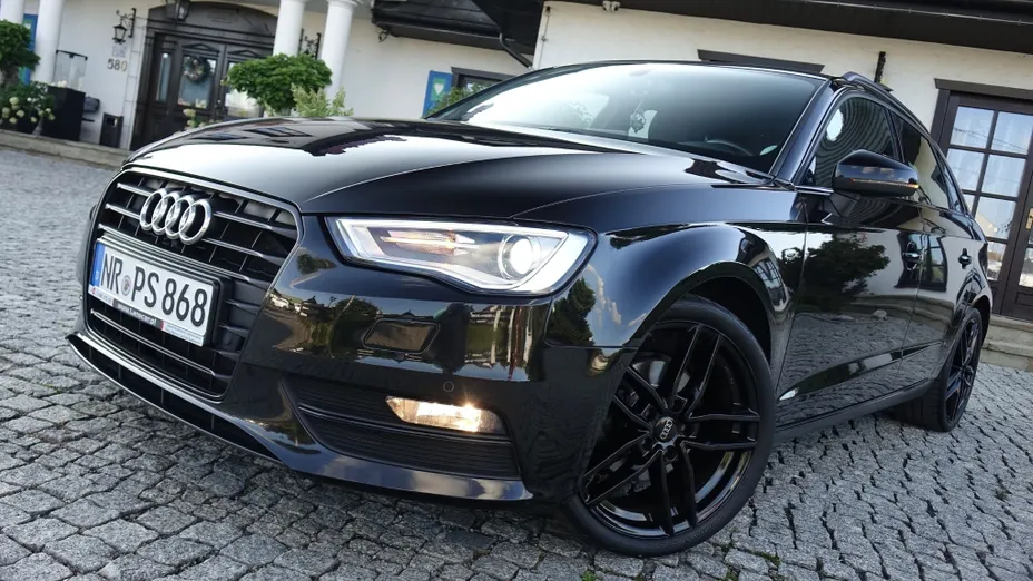 AUDI A3 Sportback -