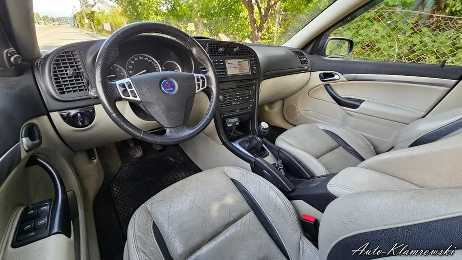 SAAB 9-3 -