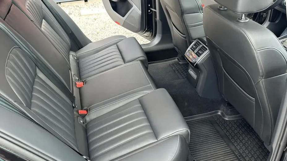 SKODA Superb -