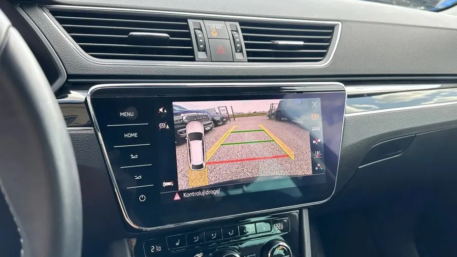 SKODA Superb -