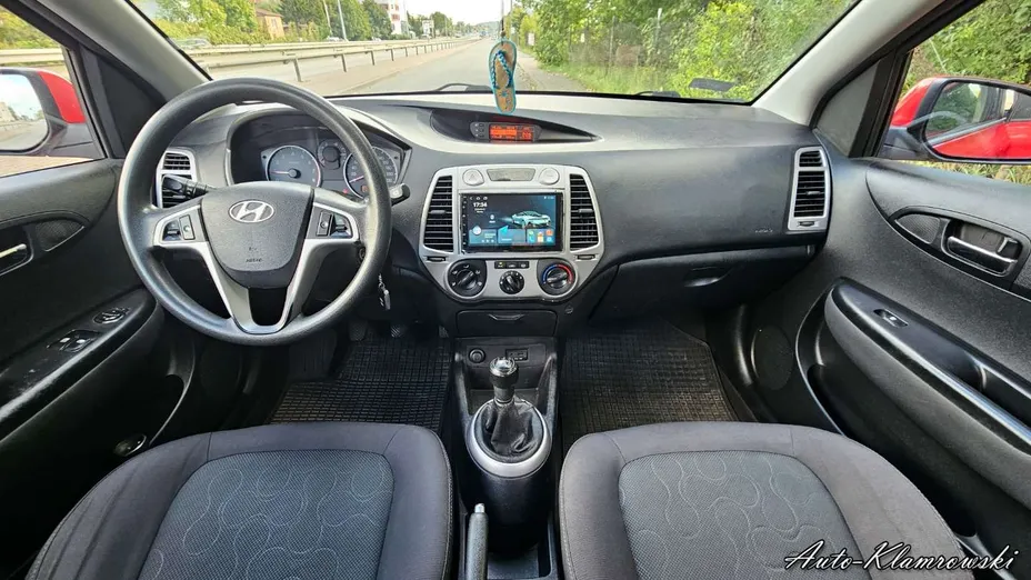 HYUNDAI i20 -