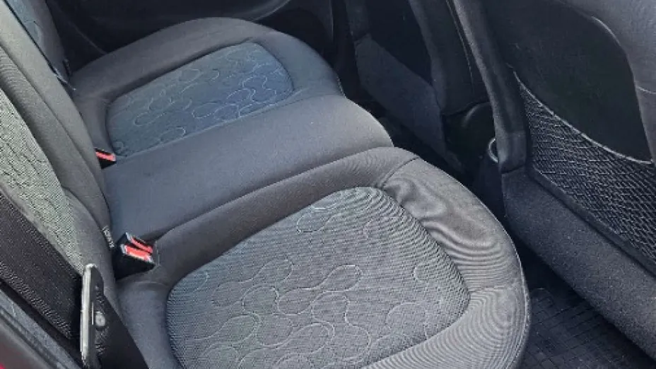 HYUNDAI i20 -
