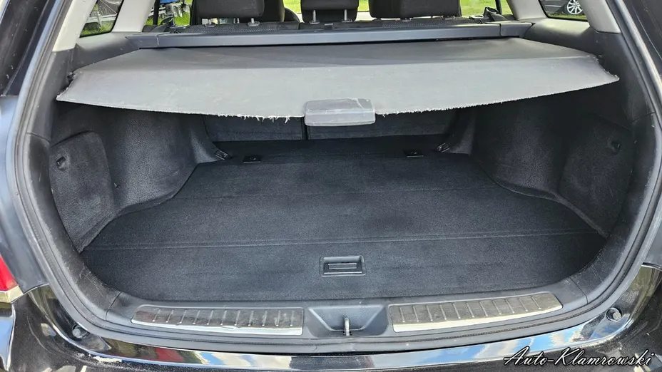 TOYOTA Avensis -