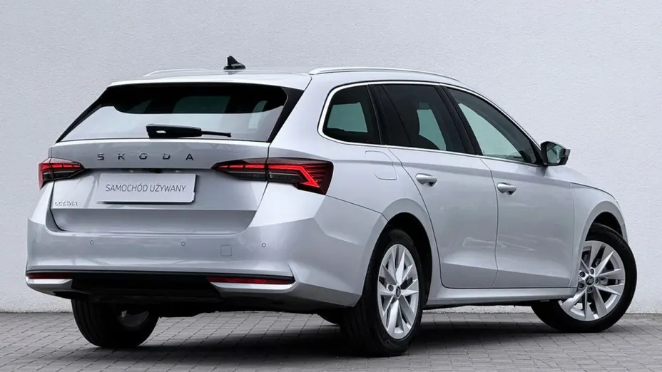 SKODA Octavia -