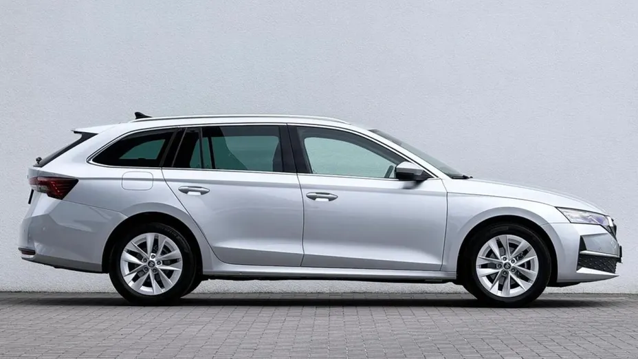 SKODA Octavia -
