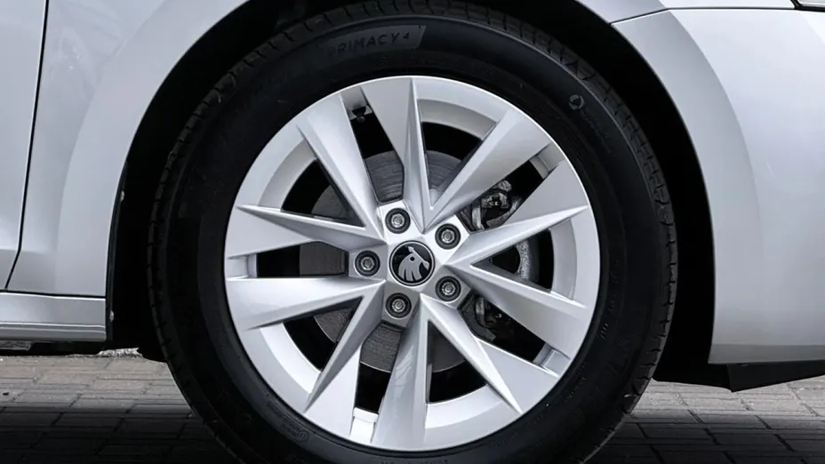 SKODA Octavia -