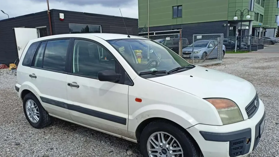FORD Fusion -