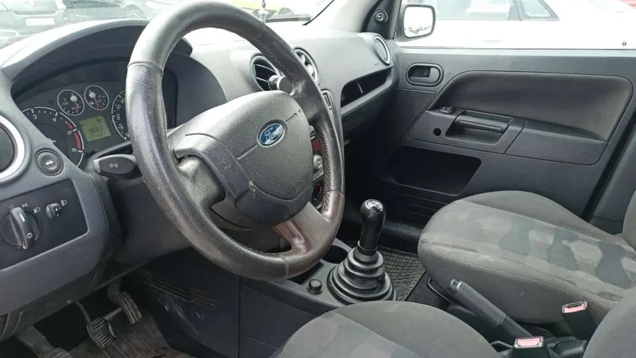 FORD Fusion -