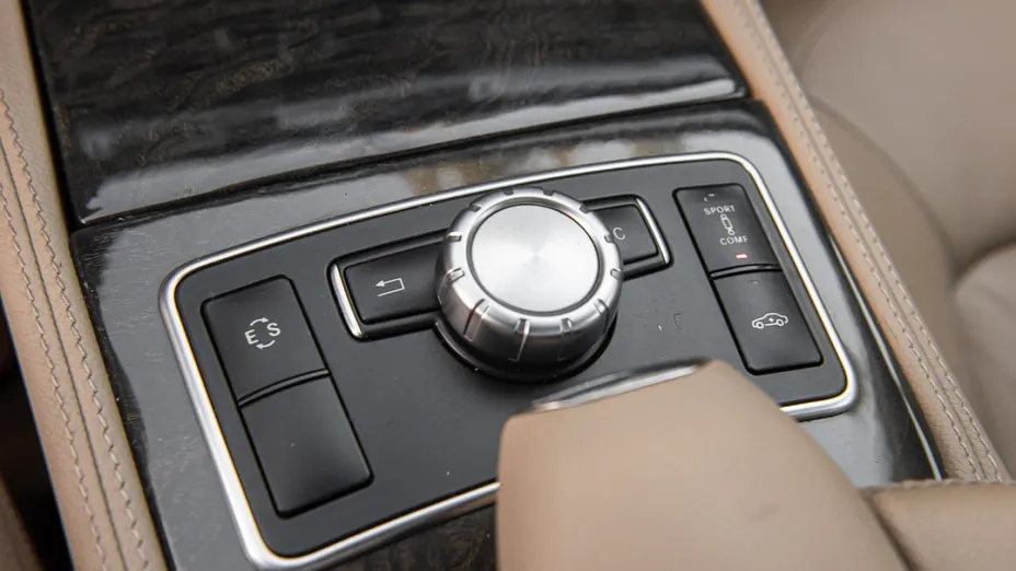 MERCEDES-BENZ CLS -